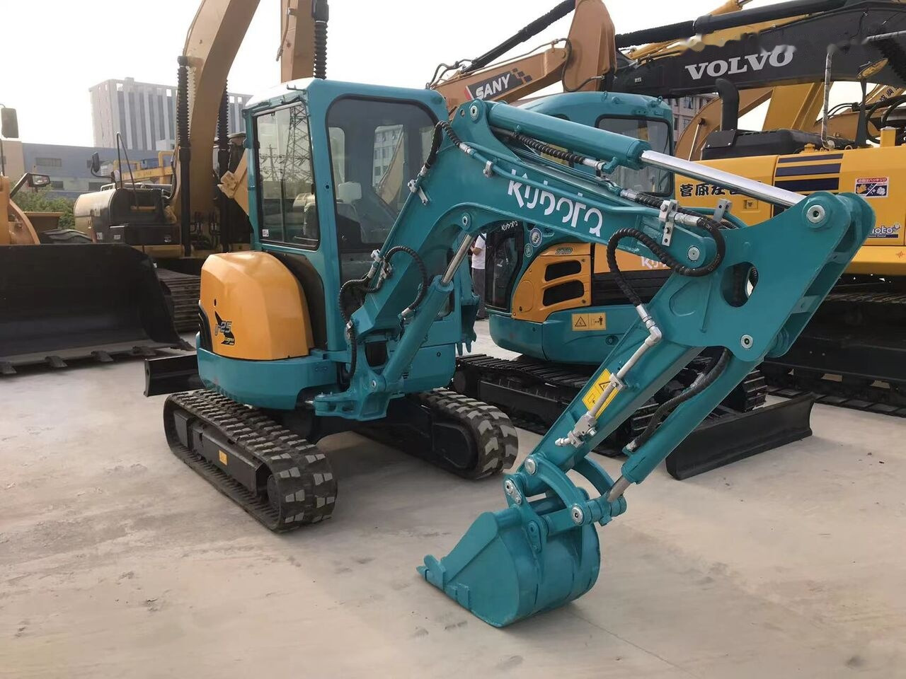 Locação de Kubota U25 Kubota U25: foto 9