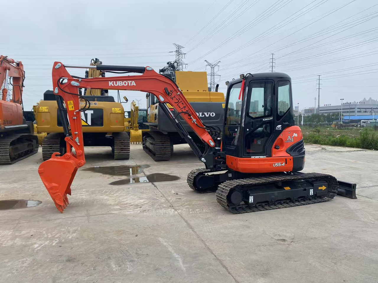 Kubota U55-4 - Mini escavadeira: foto 1 Kubota U55-4 - Mini escavadeira: foto 1