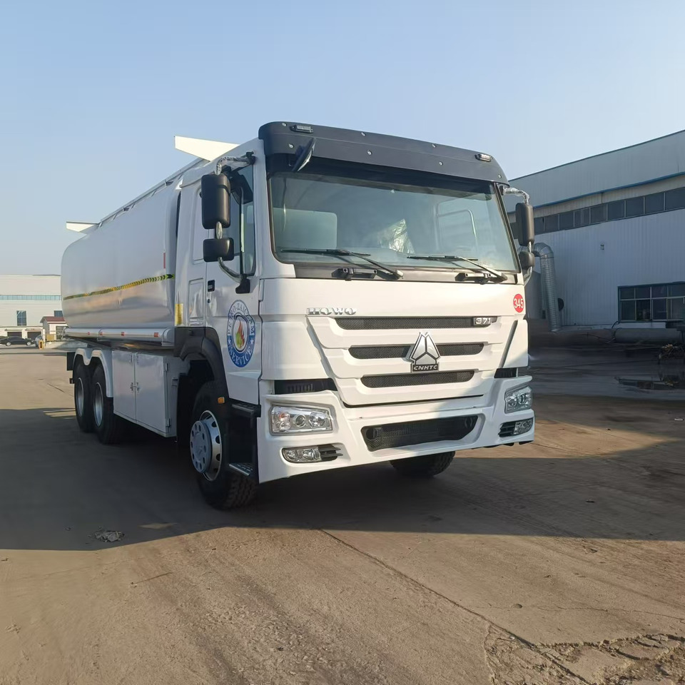 Caminhão tanque SINOTRUK HOWO: foto 6