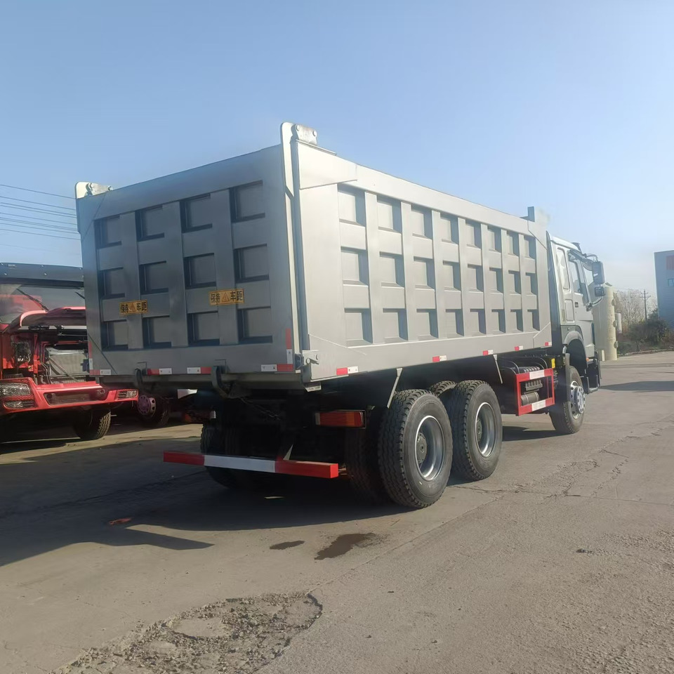 SINOTRUK HOWO - Caminhão basculante: foto 4 SINOTRUK HOWO - Caminhão basculante: foto 4