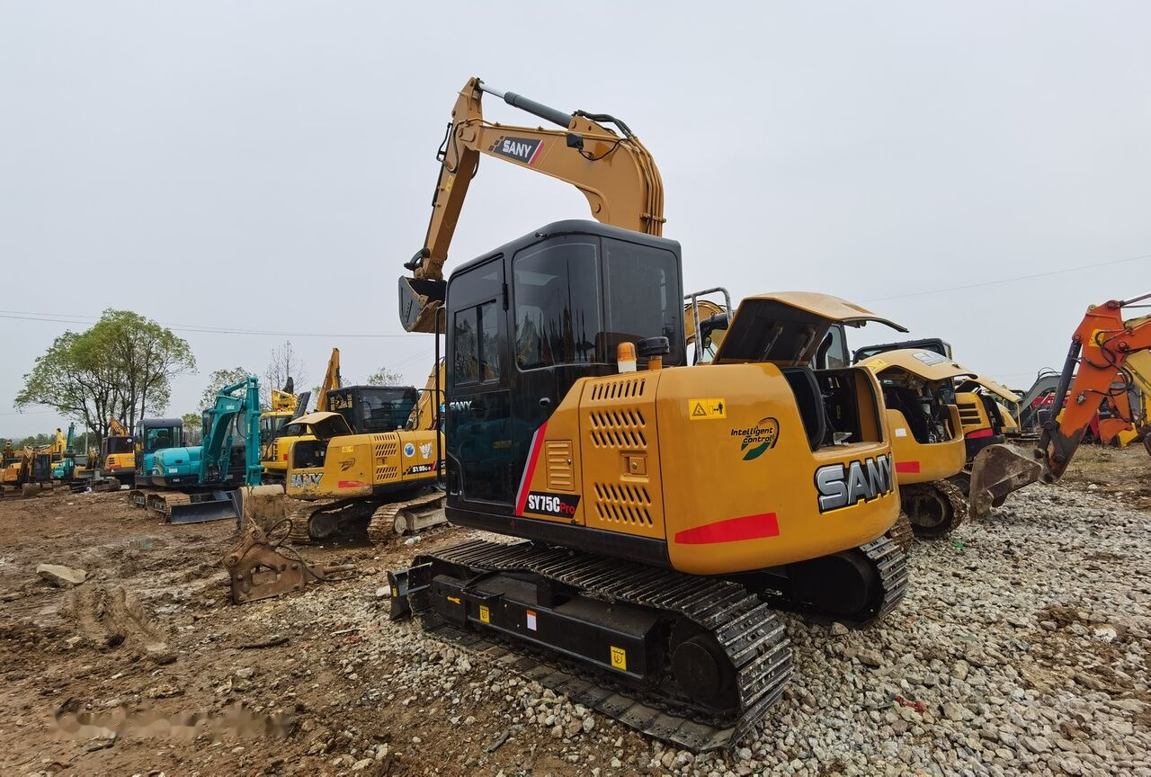 Mini escavadeira Sany SY75C: foto 9