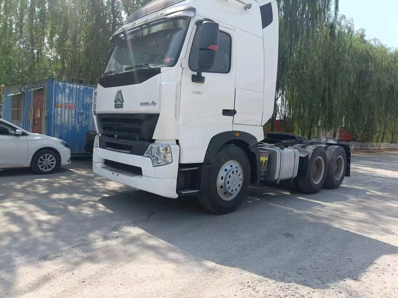 SINOTRUK HOWO A7 - Tractor: foto 1 SINOTRUK HOWO A7 - Tractor: foto 1
