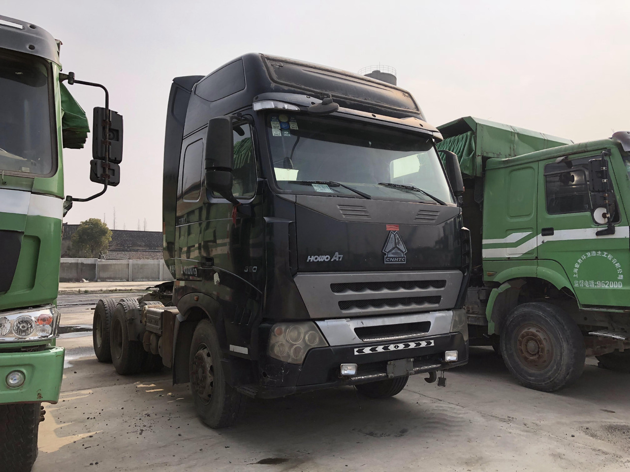 SINOTRUK HOWO A7 - Tractor: foto 2 SINOTRUK HOWO A7 - Tractor: foto 2