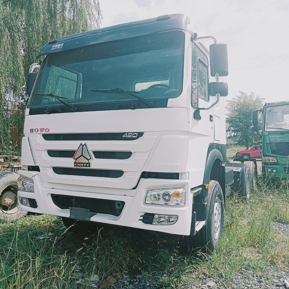 SINOTRUK HOWO - Tractor: foto 1 SINOTRUK HOWO - Tractor: foto 1