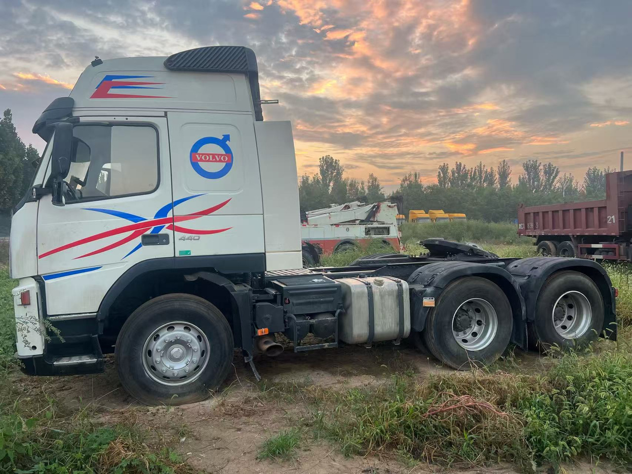 Tractor Volvo FM440: foto 7 Tractor Volvo FM440: foto 7