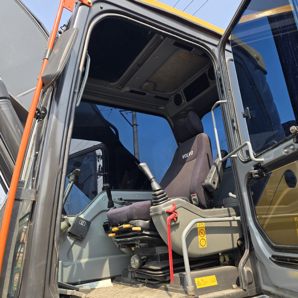 Escavadora de rastos VOLVO EC300: foto 7