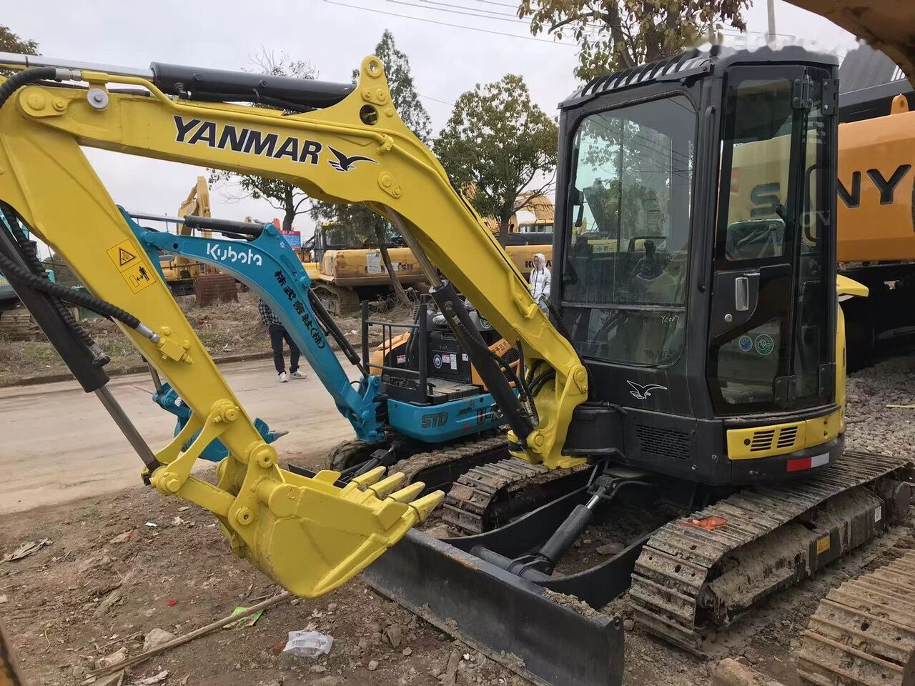 Yanmar VIO30 - Mini escavadeira: foto 2 Yanmar VIO30 - Mini escavadeira: foto 2