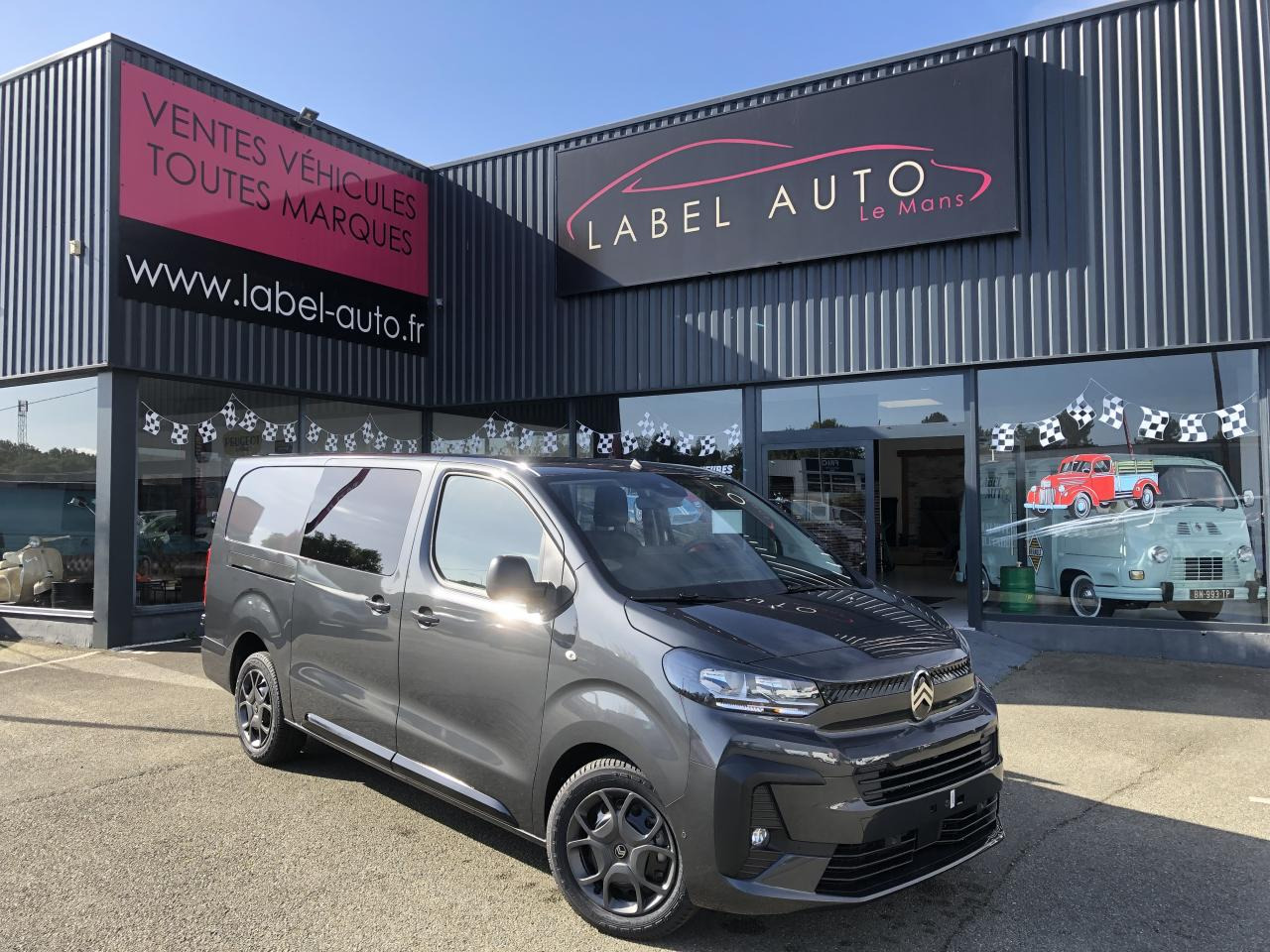 CITROEN Jumpy XL 2.0 BlueHDi - 180 S&S - BV EAT8 III CABINE APPROFONDIE Cabine approfondie Fixe PHASE 2 - Furgão: foto 1 CITROEN Jumpy XL 2.0 BlueHDi - 180 S&S - BV EAT8 III CABINE APPROFONDIE Cabine approfondie Fixe PHASE 2 - Furgão: foto 1