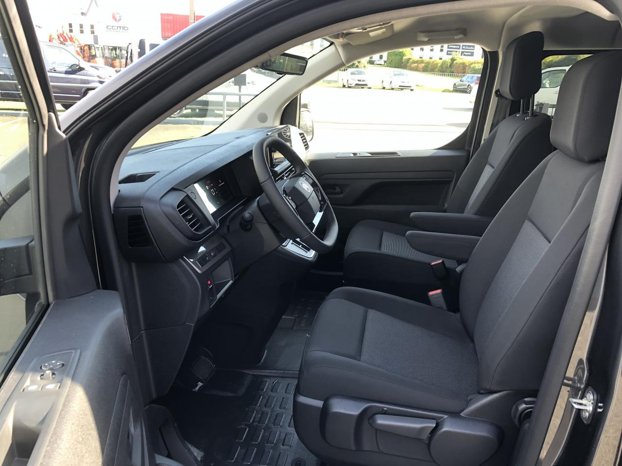 CITROEN Jumpy XL 2.0 BlueHDi - 180 S&S - BV EAT8 III CABINE APPROFONDIE Cabine approfondie Fixe PHASE 2 - Furgão: foto 5 CITROEN Jumpy XL 2.0 BlueHDi - 180 S&S - BV EAT8 III CABINE APPROFONDIE Cabine approfondie Fixe PHASE 2 - Furgão: foto 5