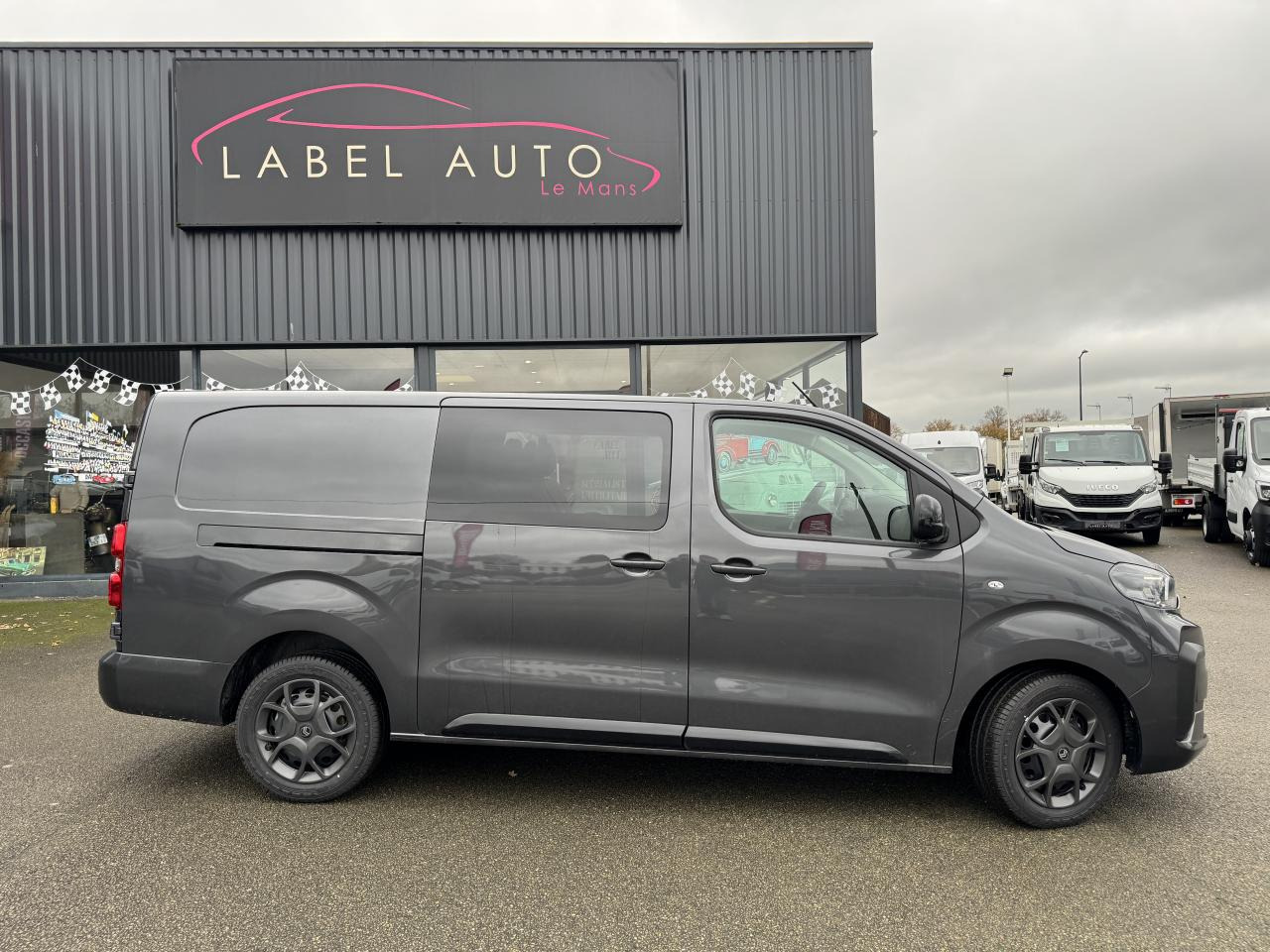 CITROEN Jumpy XL 2.0 BlueHDi - 180 S&S - BV EAT8 III CABINE APPROFONDIE Cabine approfondie Fixe PHASE 2 - Furgão: foto 2 CITROEN Jumpy XL 2.0 BlueHDi - 180 S&S - BV EAT8 III CABINE APPROFONDIE Cabine approfondie Fixe PHASE 2 - Furgão: foto 2