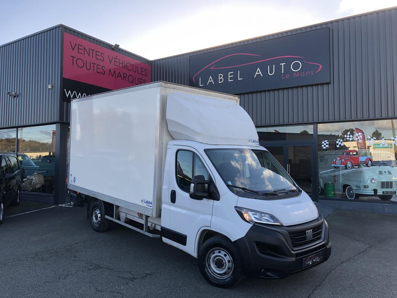 FIAT DUCATO 3T5 CAISSE + HAYON 2.3 MJT 140CH - Carrinha de contentor: foto 3 FIAT DUCATO 3T5 CAISSE + HAYON 2.3 MJT 140CH - Carrinha de contentor: foto 3