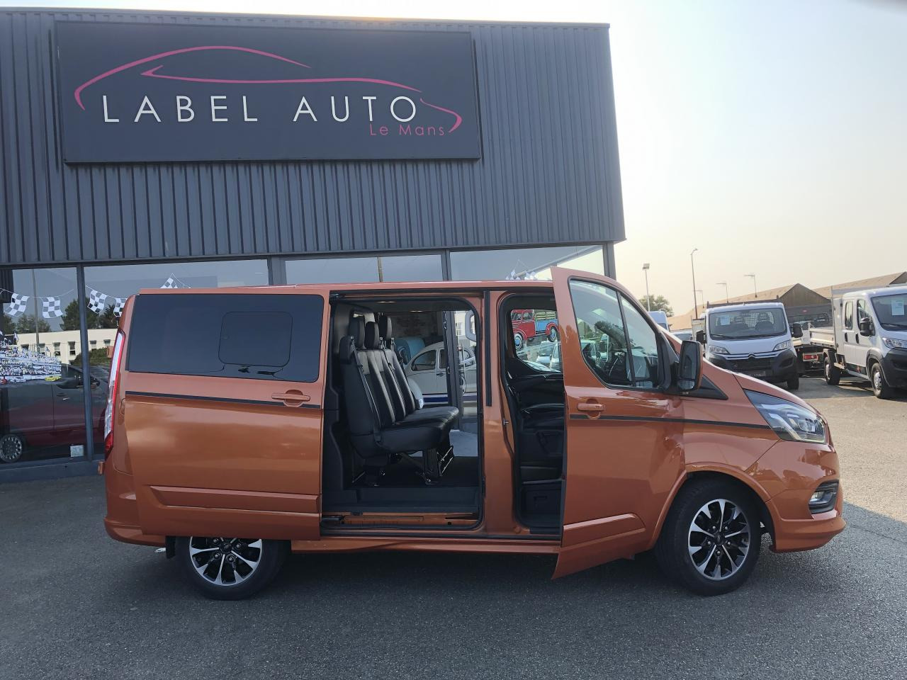 FORD Transit Custom CABINE APPROFONDIE 2.0 EcoBlue 170CH BVA - Furgão: foto 1 FORD Transit Custom CABINE APPROFONDIE 2.0 EcoBlue 170CH BVA - Furgão: foto 1