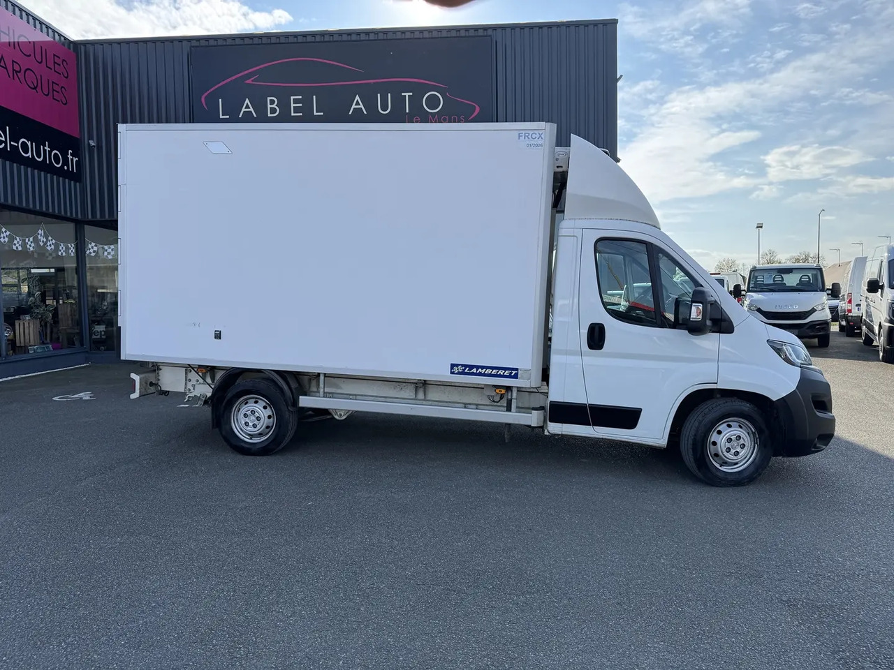 Fiat Ducato CCB 3.5 MAXI HD M 2.3 MULTIJET 130CH BUSINESS - Carrinha de contentor: foto 1 Fiat Ducato CCB 3.5 MAXI HD M 2.3 MULTIJET 130CH BUSINESS - Carrinha de contentor: foto 1