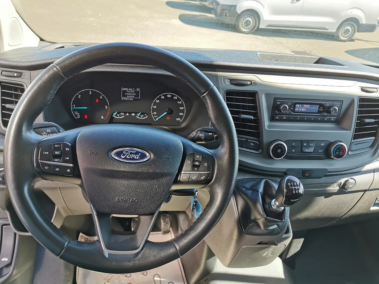 Ford Transit Custom 280 L1H1 2.0 ECOBLUE 130 S&S TREND BUSINESS BVA6 - Furgão: foto 4 Ford Transit Custom 280 L1H1 2.0 ECOBLUE 130 S&S TREND BUSINESS BVA6 - Furgão: foto 4