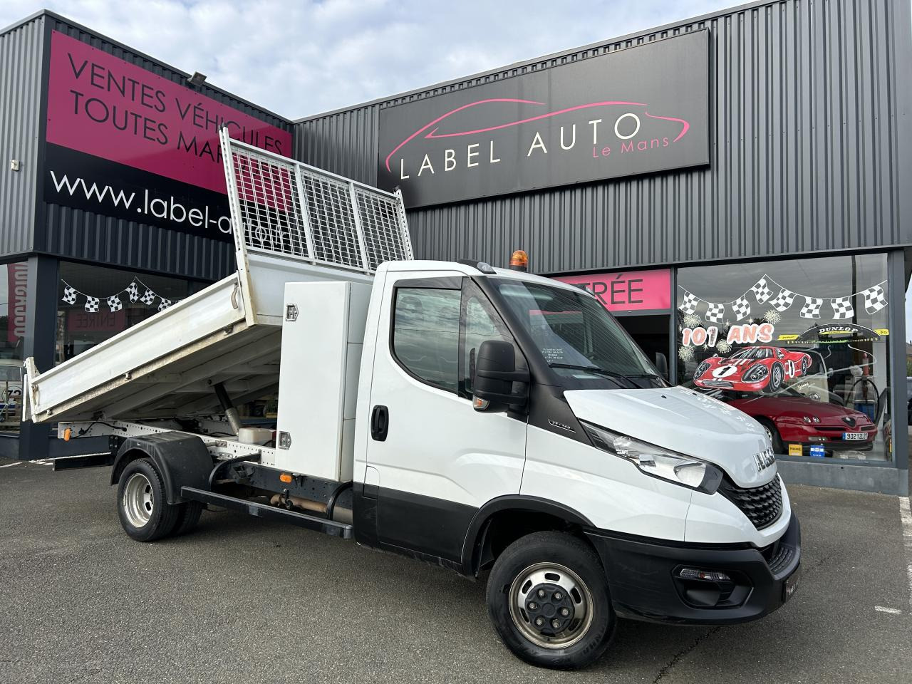 IVECO Daily 35 C 16H BENNE + COFFRE 3.0 160CH - Furgão basculante: foto 1 IVECO Daily 35 C 16H BENNE + COFFRE 3.0 160CH - Furgão basculante: foto 1