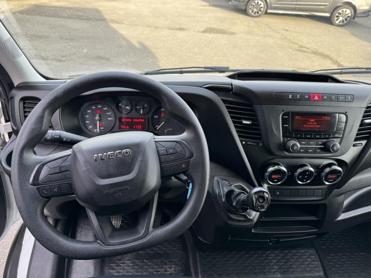 IVECO Daily 35C16 CAISSE HAYON 20M3 RJ 3.0L 160CH - Carrinha de contentor: foto 4 IVECO Daily 35C16 CAISSE HAYON 20M3 RJ 3.0L 160CH - Carrinha de contentor: foto 4