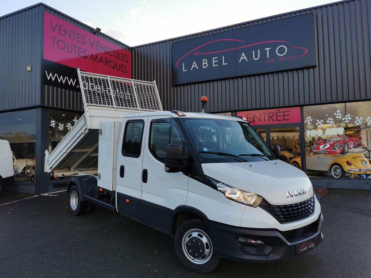 Iveco Daily 35C14 BENNE COFFRE DOUBLE CABINE 6 places - Furgão basculante: foto 5 Iveco Daily 35C14 BENNE COFFRE DOUBLE CABINE 6 places - Furgão basculante: foto 5