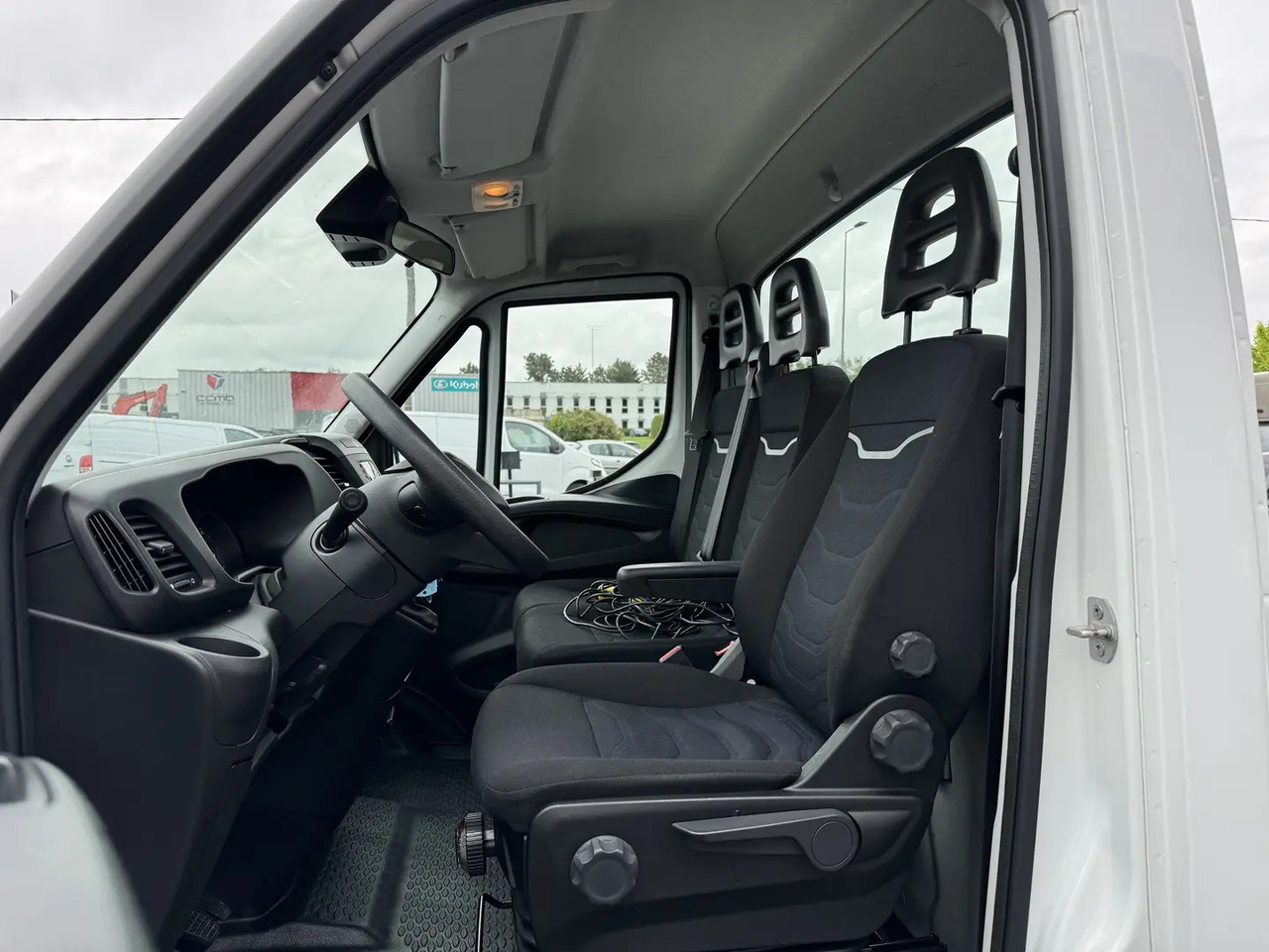 Iveco Daily 35C16H EMPATTEMENT 4100 - Caminhão reboque: foto 5 Iveco Daily 35C16H EMPATTEMENT 4100 - Caminhão reboque: foto 5