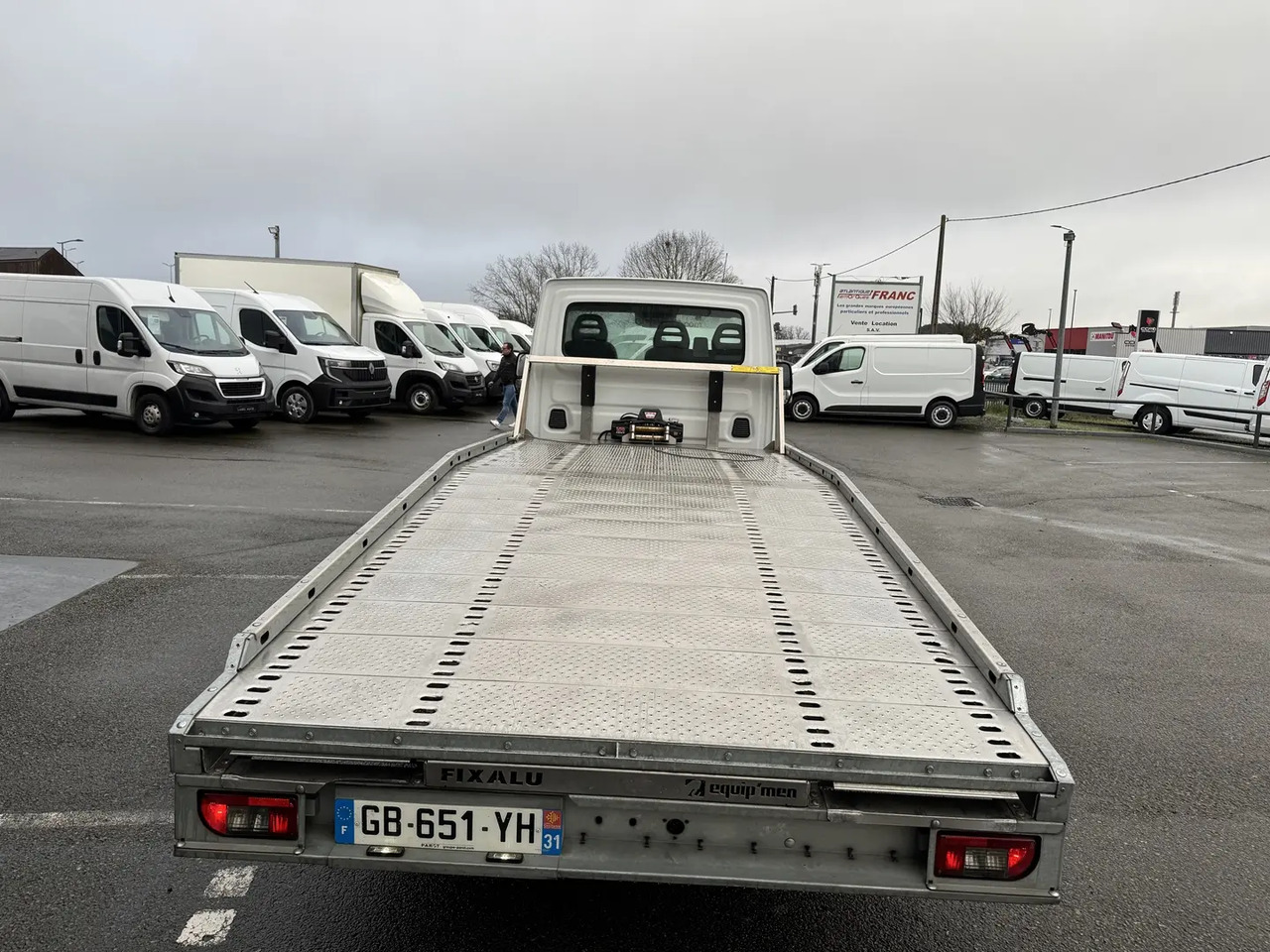 Iveco Daily 35S16 EMPATTEMENT 4100 - Caminhão reboque: foto 5 Iveco Daily 35S16 EMPATTEMENT 4100 - Caminhão reboque: foto 5