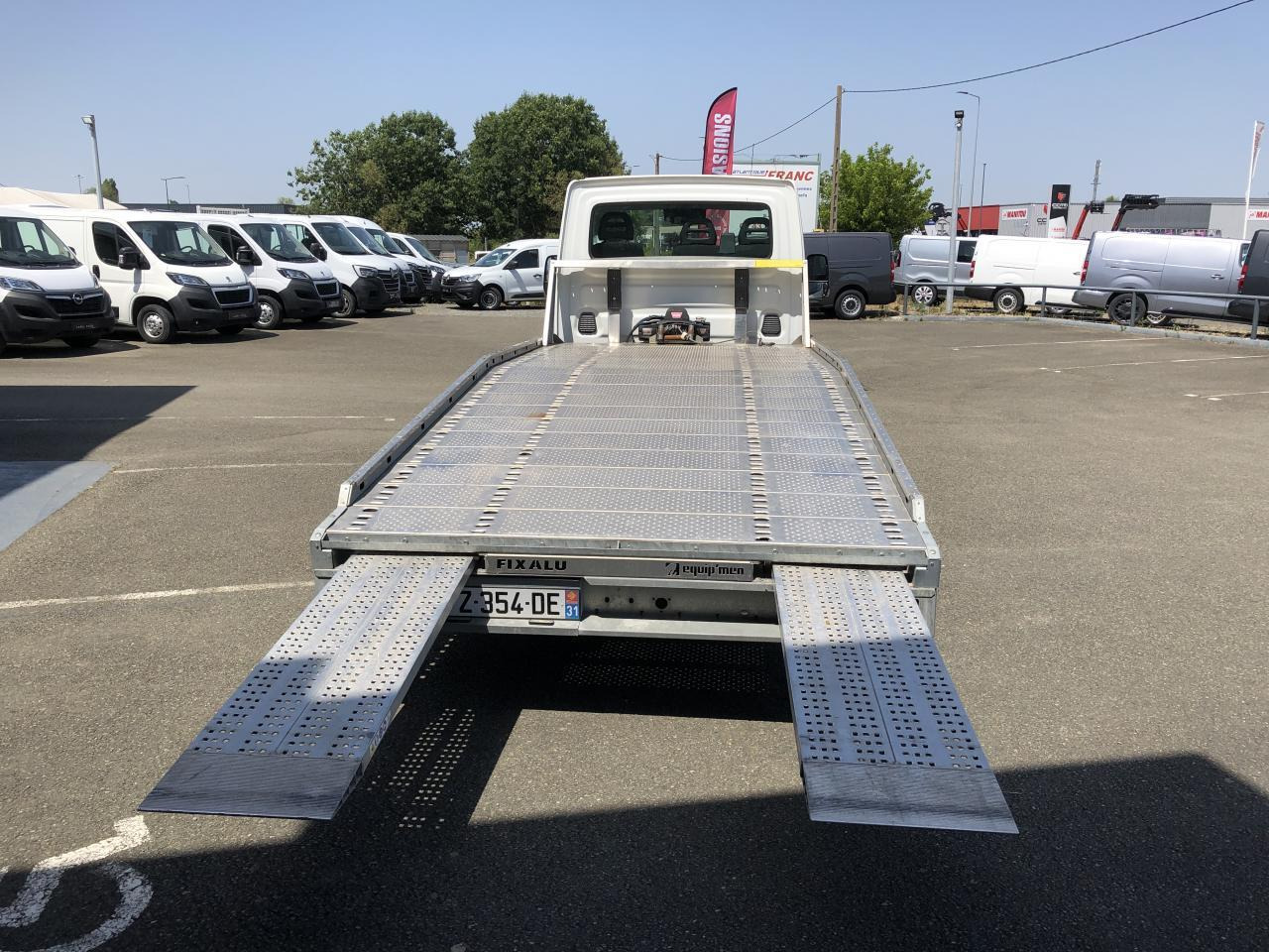 Iveco Daily IVECO PORTE VOITURE DEPANNEUSE 35 S 16 3L0 160 CH EMPATTEMENT 4100 PLATEAU FIX ALU EQUIP M - Caminhão transporte de veículos: foto 3 Iveco Daily IVECO PORTE VOITURE DEPANNEUSE 35 S 16 3L0 160 CH EMPATTEMENT 4100 PLATEAU FIX ALU EQUIP M - Caminhão transporte de veículos: foto 3