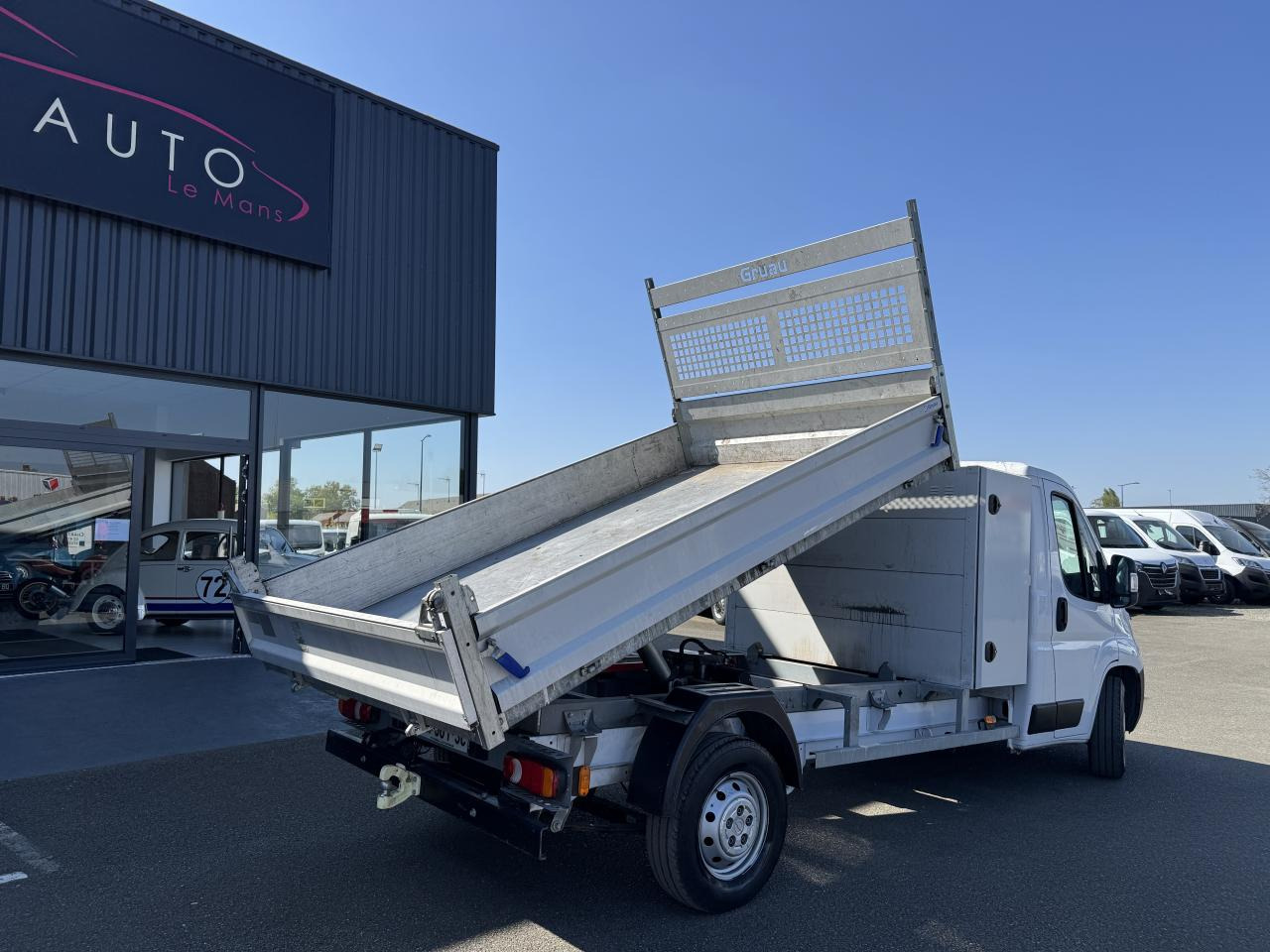 OPEL Movano 3.5t L2.2 BlueHDi Maxi 140CH BENNE COFFRE - Furgão basculante: foto 4 OPEL Movano 3.5t L2.2 BlueHDi Maxi 140CH BENNE COFFRE - Furgão basculante: foto 4