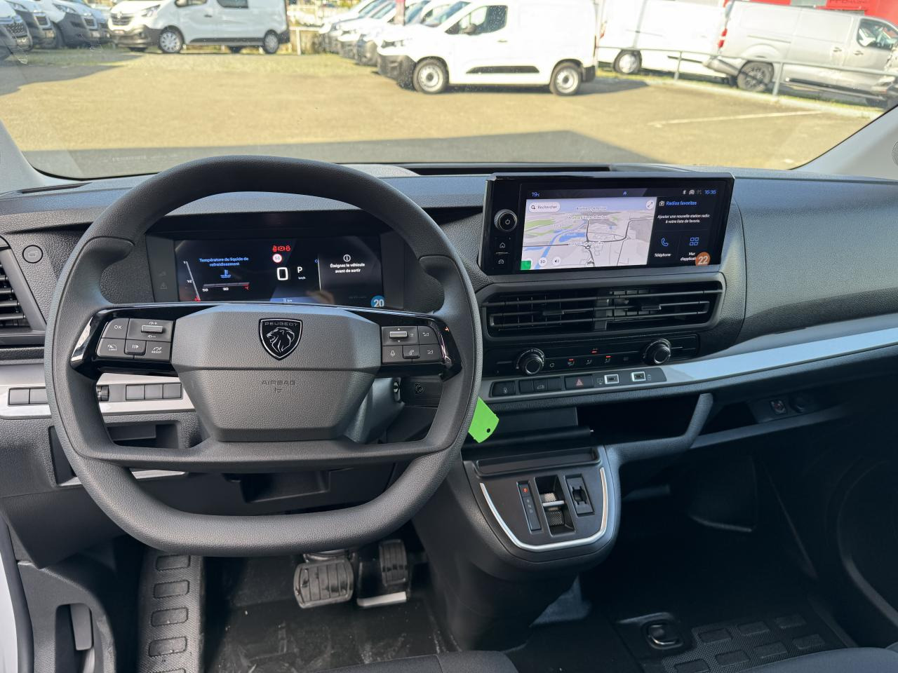 PEUGEOT Expert M 2.0 BlueHDi - 145 S&S - BV EAT8 III FOURGON Fourgon PHASE 2 - Furgão: foto 4 PEUGEOT Expert M 2.0 BlueHDi - 145 S&S - BV EAT8 III FOURGON Fourgon PHASE 2 - Furgão: foto 4