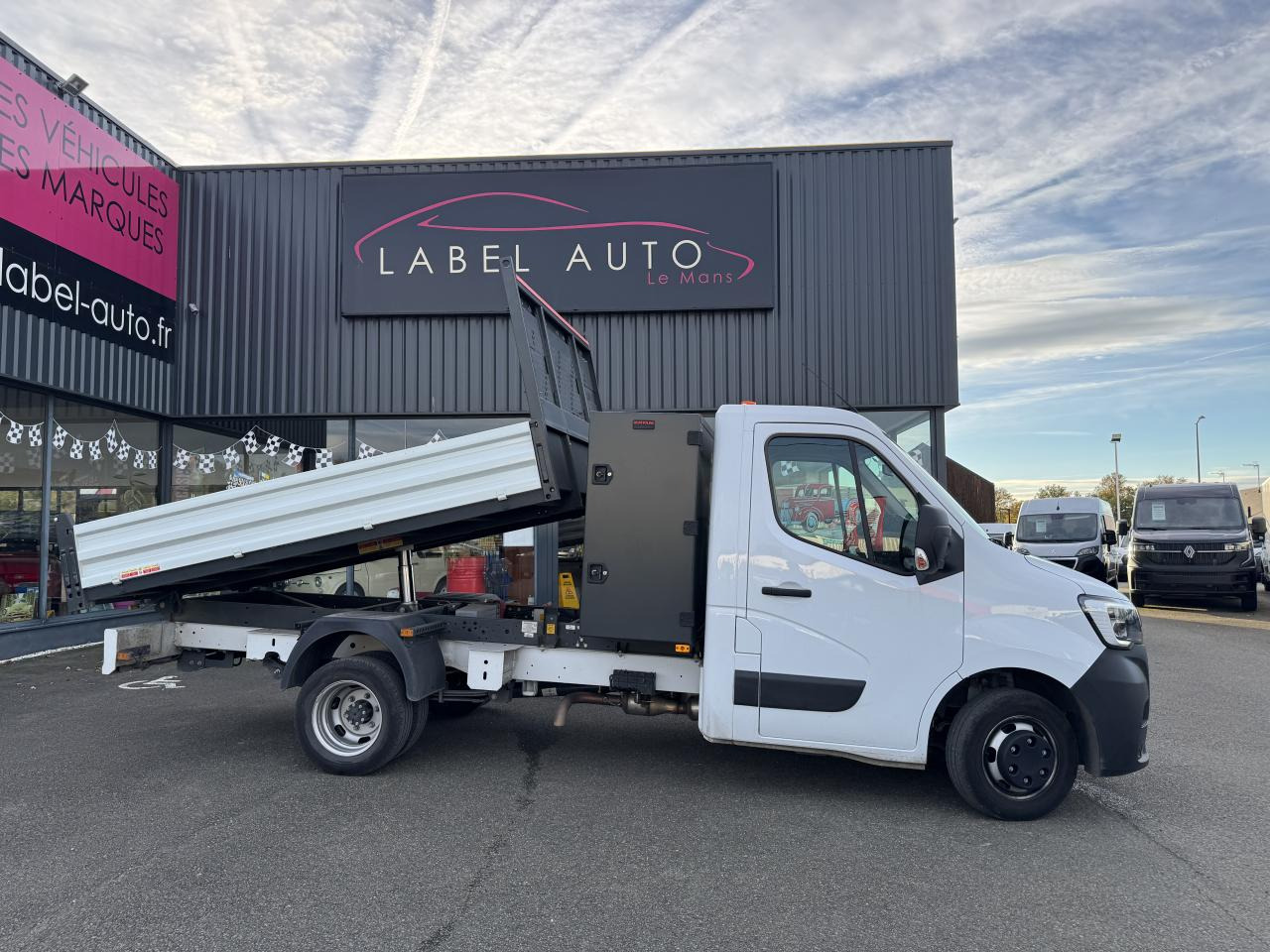 RENAULT MASTER 3T5 BENNE COFFRE RJ 2.3 DCI 145CH PROPULSION - Furgão basculante: foto 1 RENAULT MASTER 3T5 BENNE COFFRE RJ 2.3 DCI 145CH PROPULSION - Furgão basculante: foto 1