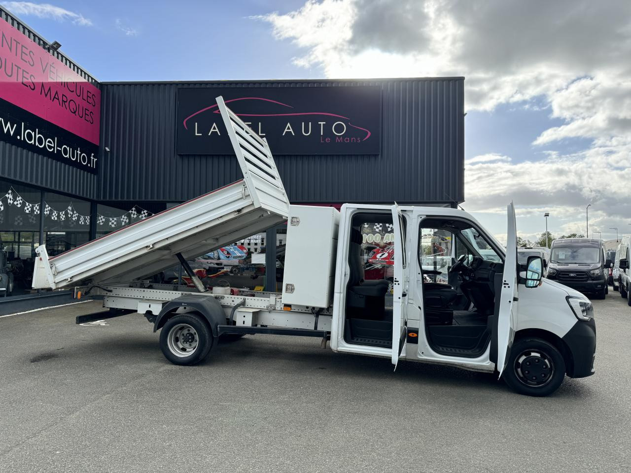 RENAULT Master Confort R3500RJ L4 2.3 dCi - 130 III CHASSIS DOUBLE CABINE Châssis Double Cabine L4 Pr - Furgão basculante, Carrinha cabine dupla: foto 1 RENAULT Master Confort R3500RJ L4 2.3 dCi - 130 III CHASSIS DOUBLE CABINE Châssis Double Cabine L4 Pr - Furgão basculante, Carrinha cabine dupla: foto 1