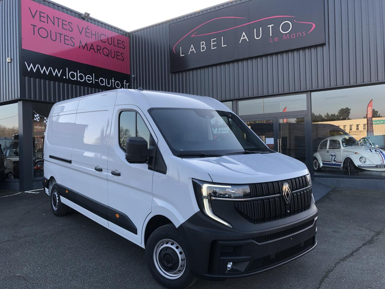 RENAULT Master Extra 3t5 L3H2 2.0 Blue dCi - BVA 170 2025 IV FOURGON Fourgon L3H2 Traction - Furgão: foto 1 RENAULT Master Extra 3t5 L3H2 2.0 Blue dCi - BVA 170 2025 IV FOURGON Fourgon L3H2 Traction - Furgão: foto 1