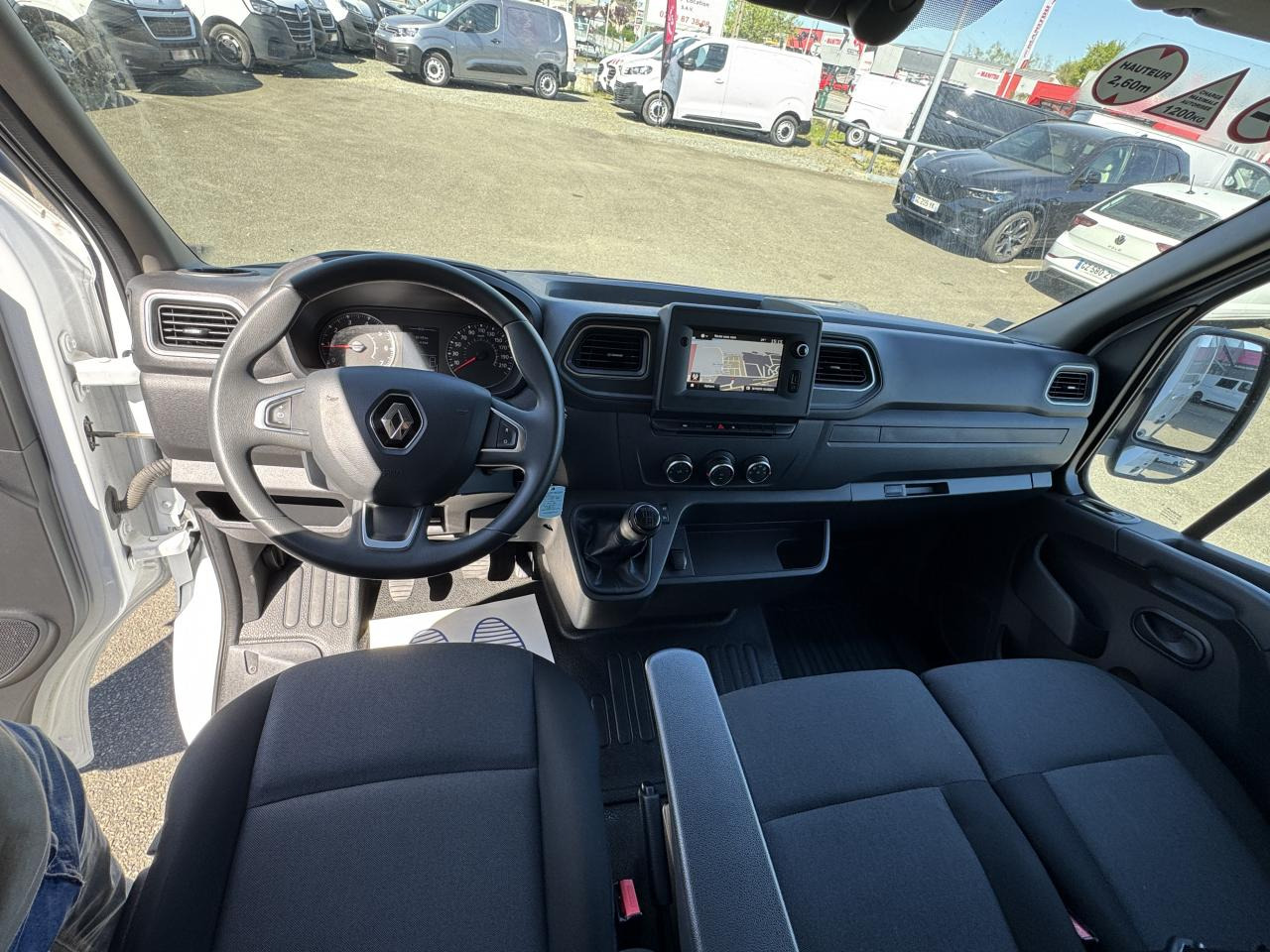 RENAULT Master Grand Confort F3500 L3H2 2.3 Blue dCi 135 ch Fourgon - Furgão: foto 4 RENAULT Master Grand Confort F3500 L3H2 2.3 Blue dCi 135 ch Fourgon - Furgão: foto 4