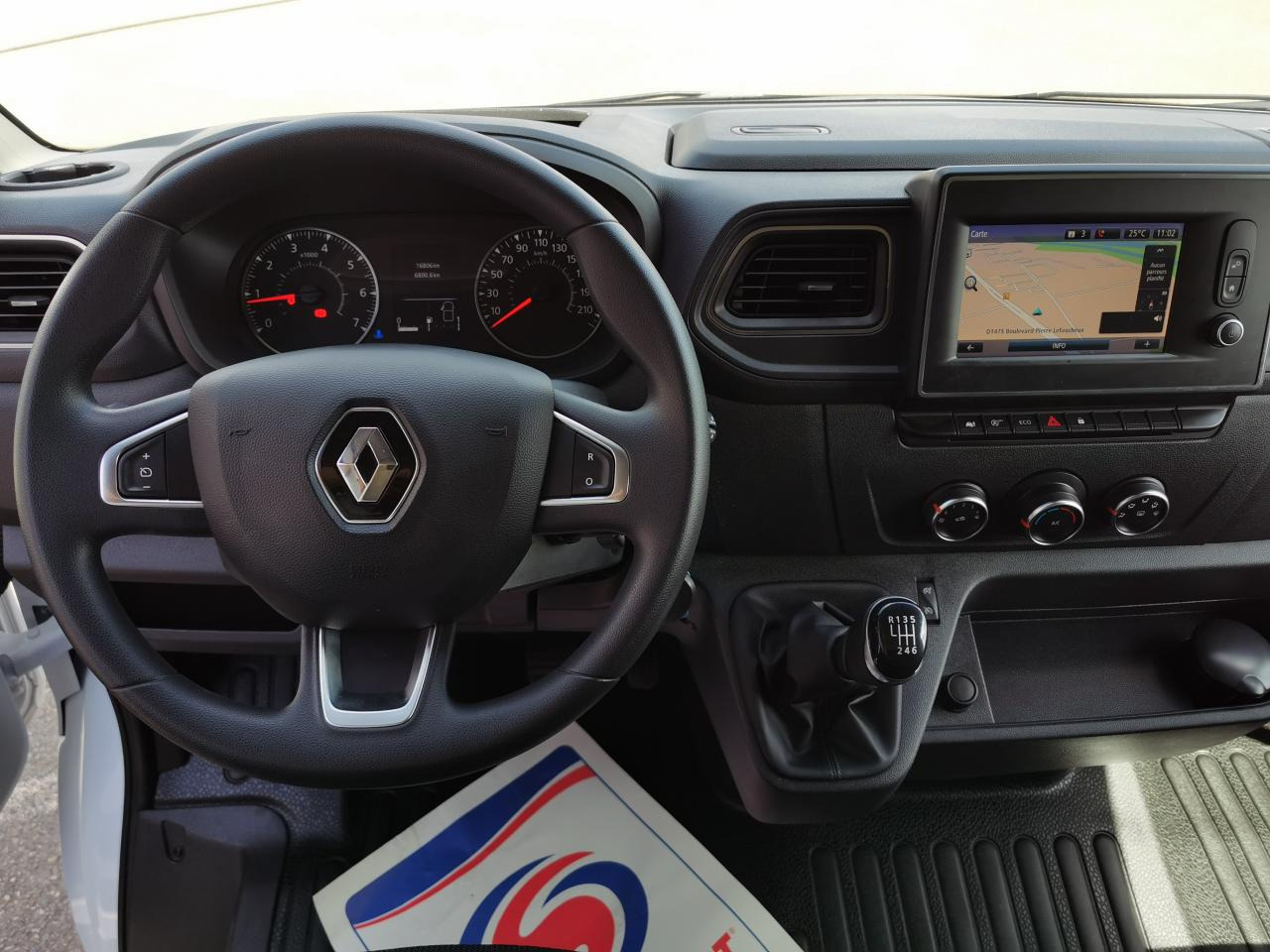 RENAULT Master Grand Confort F3500 L3H2 2.3 dCi - 135 III FOURGON Fourgon L3H2 Traction PHASE 3 - Furgão: foto 4 RENAULT Master Grand Confort F3500 L3H2 2.3 dCi - 135 III FOURGON Fourgon L3H2 Traction PHASE 3 - Furgão: foto 4
