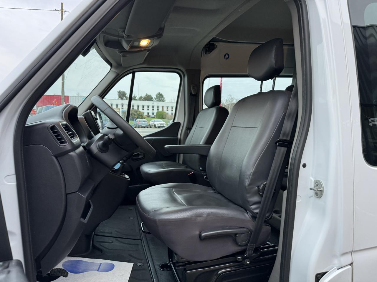 Renault Master Confort R3500RJ L3H2 2.3 Energy dCi - 165 III CABINE APPROFONDIE Cabine approfondie L3H2 Pro - Carrinha cabine dupla: foto 5 Renault Master Confort R3500RJ L3H2 2.3 Energy dCi - 165 III CABINE APPROFONDIE Cabine approfondie L3H2 Pro - Carrinha cabine dupla: foto 5