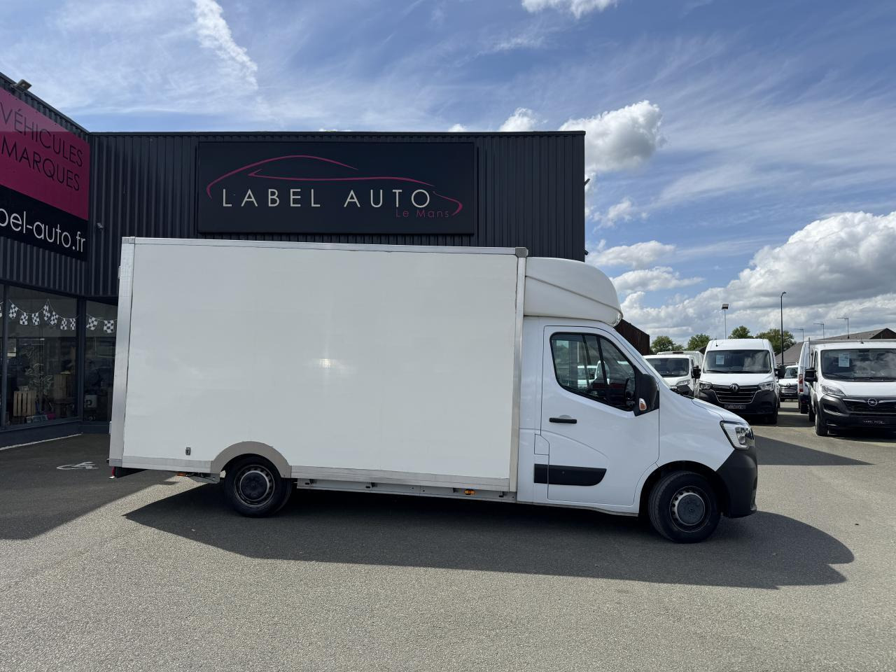 Renault Master RENAULT-MASTER-F3500 2.3 BLUE DCI 145CH CONFORT PLANCHER CABINE 20M3 GPS - Carrinha de contentor: foto 1 Renault Master RENAULT-MASTER-F3500 2.3 BLUE DCI 145CH CONFORT PLANCHER CABINE 20M3 GPS - Carrinha de contentor: foto 1
