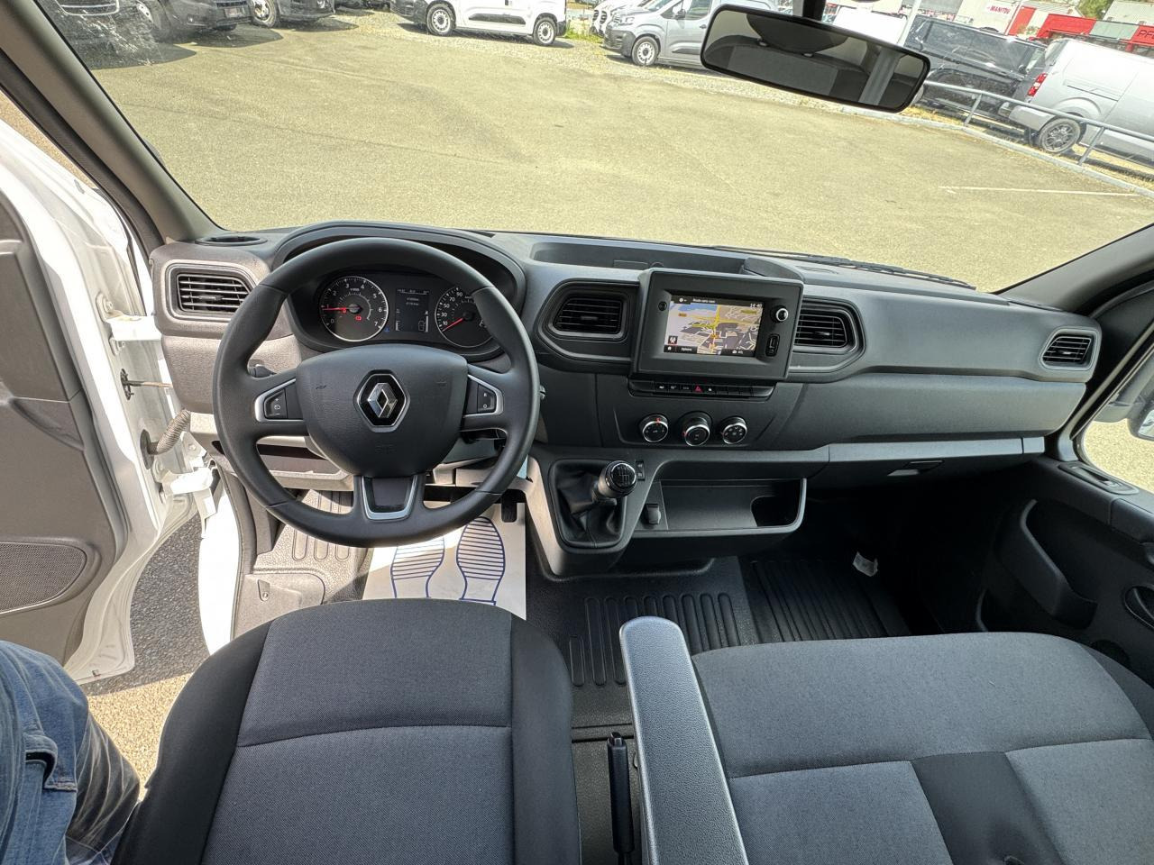 Renault Master RENAULT-MASTER-F3500 2.3 BLUE DCI 145CH CONFORT PLANCHER CABINE 20M3 GPS - Carrinha de contentor: foto 3 Renault Master RENAULT-MASTER-F3500 2.3 BLUE DCI 145CH CONFORT PLANCHER CABINE 20M3 GPS - Carrinha de contentor: foto 3