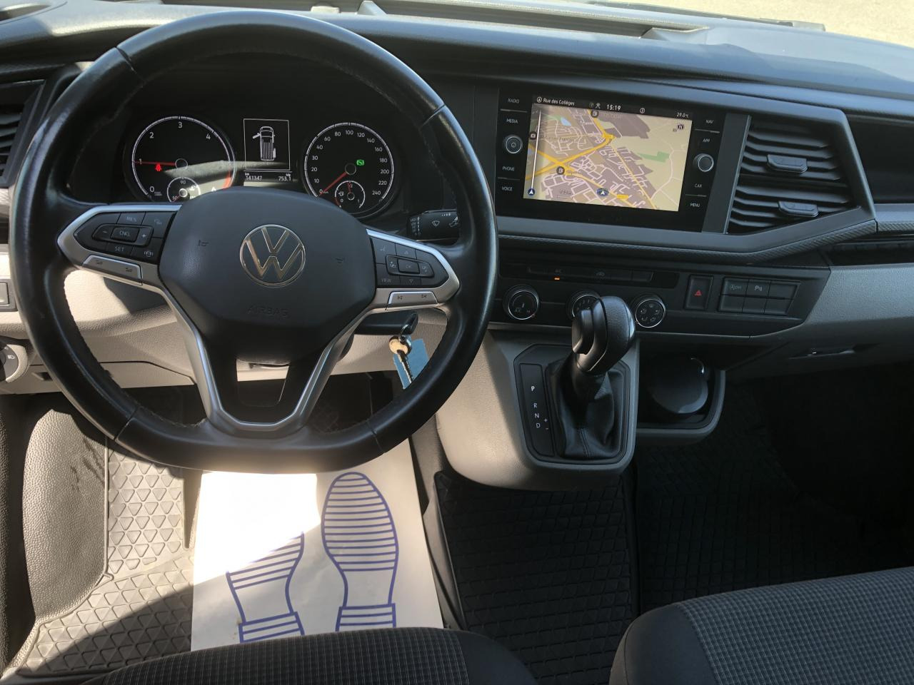 VOLKSWAGEN transporter 2.8T L1H1 2.0 TDI 150CH BUSINESS DSG7 - Furgão: foto 3 VOLKSWAGEN transporter 2.8T L1H1 2.0 TDI 150CH BUSINESS DSG7 - Furgão: foto 3