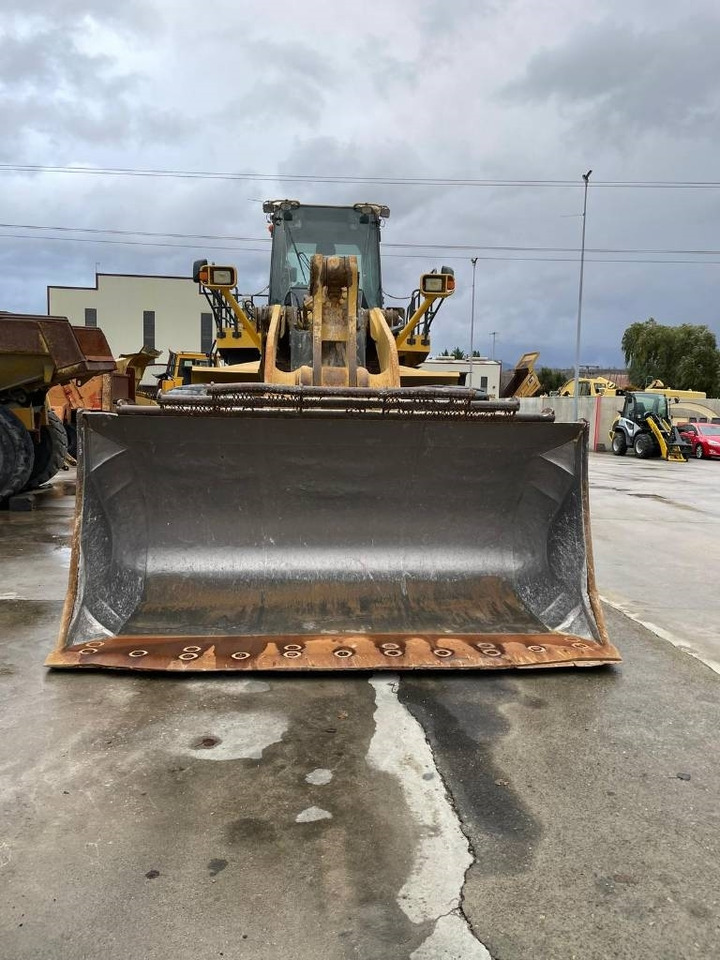 Komatsu WA 600-6 - Carregadeira de rodas: foto 5 Komatsu WA 600-6 - Carregadeira de rodas: foto 5