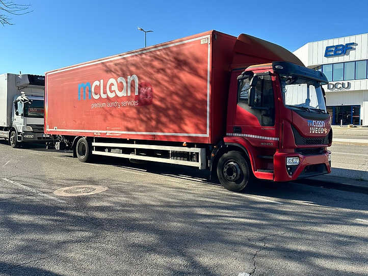 Iveco Eurocargo 160e25 - Caminhão furgão: foto 2 Iveco Eurocargo 160e25 - Caminhão furgão: foto 2