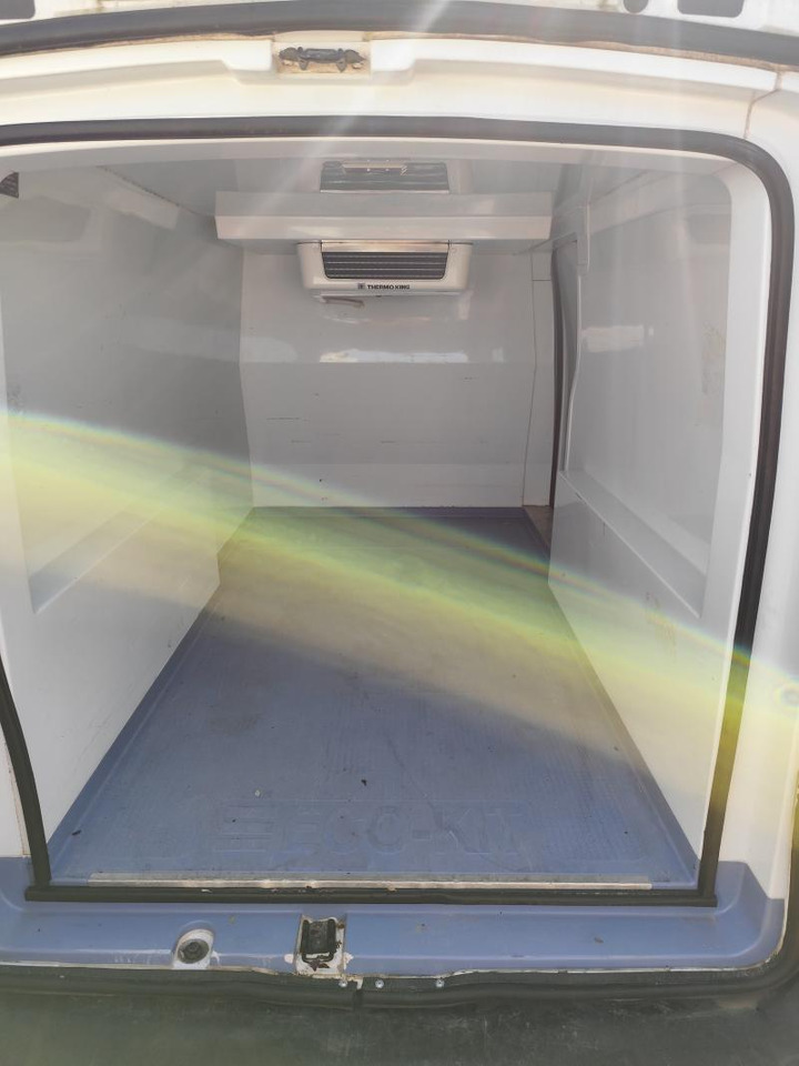 Fiat Scudo 1,2 L1H1 Mjt avec Cellule frigorifique intégrée - Carrinha frigorífica: foto 4 Fiat Scudo 1,2 L1H1 Mjt avec Cellule frigorifique intégrée - Carrinha frigorífica: foto 4