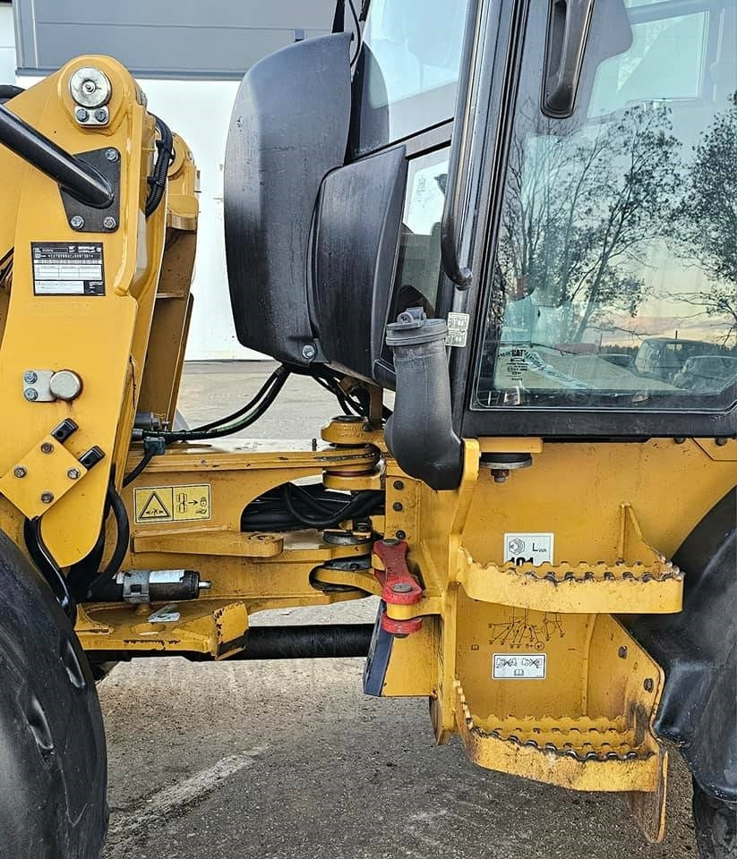 Carregadeira de rodas CAT 908 H 2: foto 27 Carregadeira de rodas CAT 908 H 2: foto 27