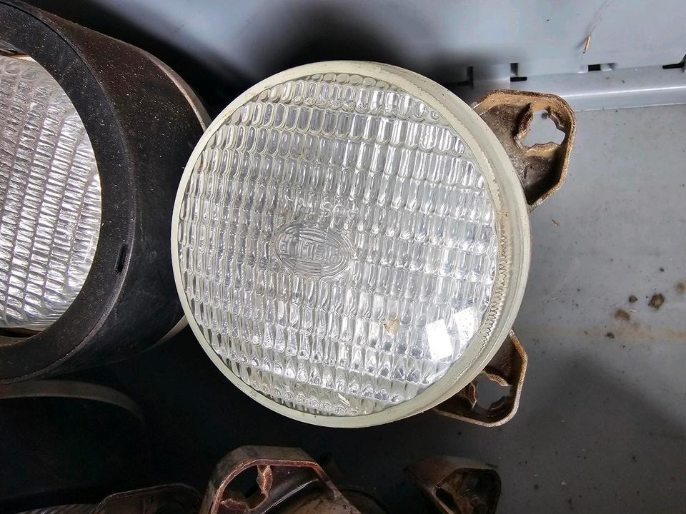 Arbeitsscheinwerfer Fendt Vario 724 722 718 720 716 820 824 415 515 518 - Iluminação de Trator: foto 5 Arbeitsscheinwerfer Fendt Vario 724 722 718 720 716 820 824 415 515 518 - Iluminação de Trator: foto 5