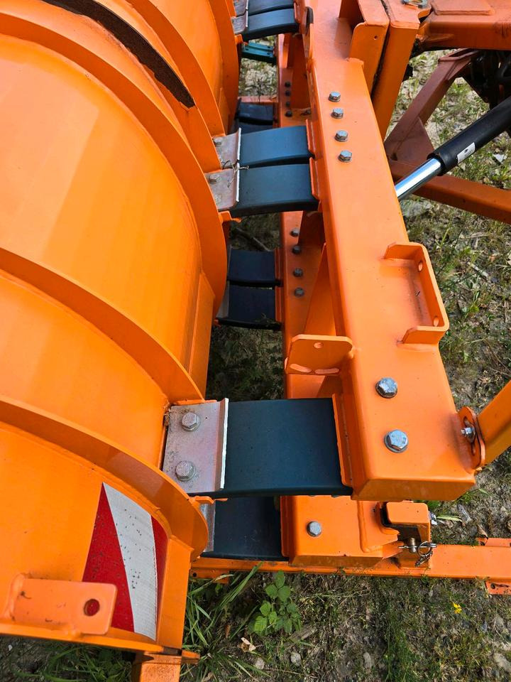 Lâmina limpa-neves Bucher Schneepflug Ramox 300 NGR Schneeschieber Schneeschild Winterdienst Räumschild passend für Unimog 405/10 405/12 UGE UGN U300 U 300 400 500: foto 7 Lâmina limpa-neves Bucher Schneepflug Ramox 300 NGR Schneeschieber Schneeschild Winterdienst Räumschild passend für Unimog 405/10 405/12 UGE UGN U300 U 300 400 500: foto 7