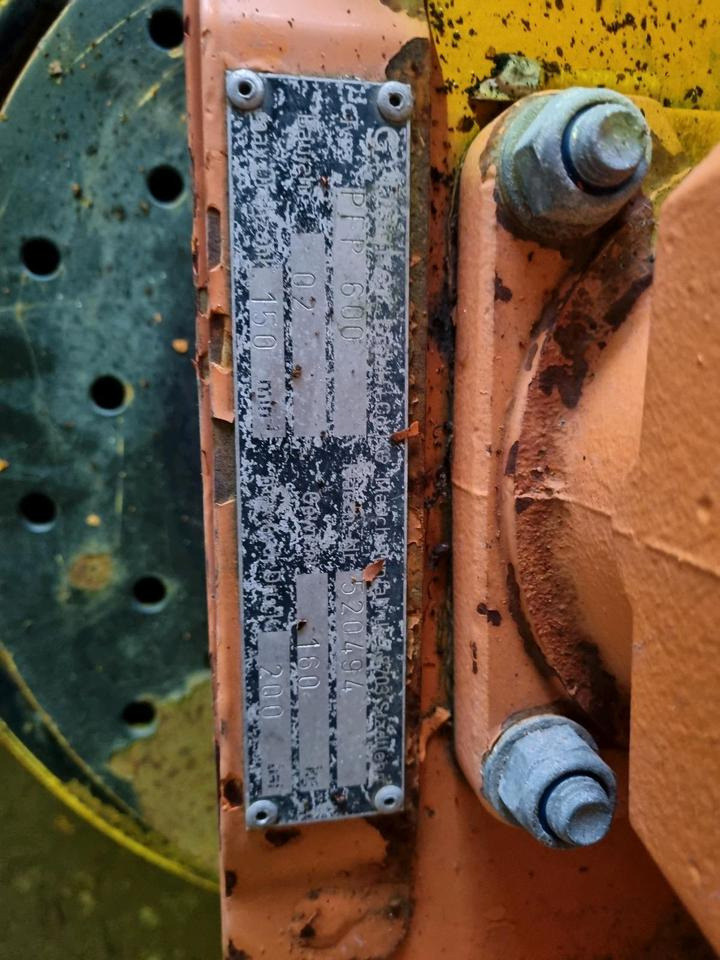 Dücker PFP 600 Wildkrautbürste Wildkrautbesen Mähausleger Böschungsmulcher Böschungsmäher UNA DUA 700 800 600 500 für Unimog Mulag Gilbers - Vassoura: foto 5 Dücker PFP 600 Wildkrautbürste Wildkrautbesen Mähausleger Böschungsmulcher Böschungsmäher UNA DUA 700 800 600 500 für Unimog Mulag Gilbers - Vassoura: foto 5