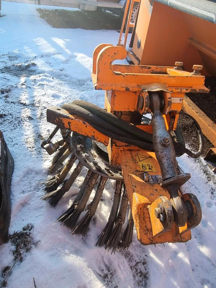 Fiedler Wildkrautbürste für Mulag Mähausleger Böschungsmulcher Böschungsmäher Seitenmulcher Mähausleger FME Dücker UNA DUA MKM Unimog 400 500 300 - Vassoura: foto 4 Fiedler Wildkrautbürste für Mulag Mähausleger Böschungsmulcher Böschungsmäher Seitenmulcher Mähausleger FME Dücker UNA DUA MKM Unimog 400 500 300 - Vassoura: foto 4