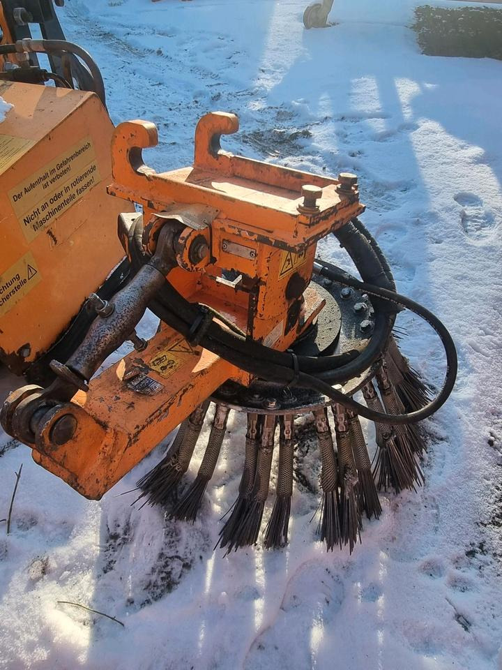 Fiedler Wildkrautbürste für Mulag Mähausleger Böschungsmulcher Böschungsmäher Seitenmulcher Mähausleger FME Dücker UNA DUA MKM Unimog 400 500 300 - Vassoura: foto 3 Fiedler Wildkrautbürste für Mulag Mähausleger Böschungsmulcher Böschungsmäher Seitenmulcher Mähausleger FME Dücker UNA DUA MKM Unimog 400 500 300 - Vassoura: foto 3