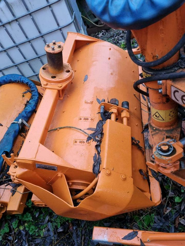 Gilbers Mulchkopf Mähkorb Mähkopf 120cm Mulag Mähausleger Böschun - Triturador de martelos/ Destroçador: foto 2 Gilbers Mulchkopf Mähkorb Mähkopf 120cm Mulag Mähausleger Böschun - Triturador de martelos/ Destroçador: foto 2