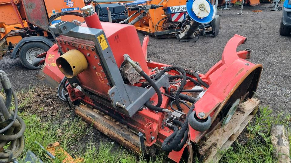 Loipfinger T320KLM Mähwerk Mulchgerät Mulchmäher für Aebi Kubota Iseki Deutz Fendt - Cortador de grama: foto 4 Loipfinger T320KLM Mähwerk Mulchgerät Mulchmäher für Aebi Kubota Iseki Deutz Fendt - Cortador de grama: foto 4