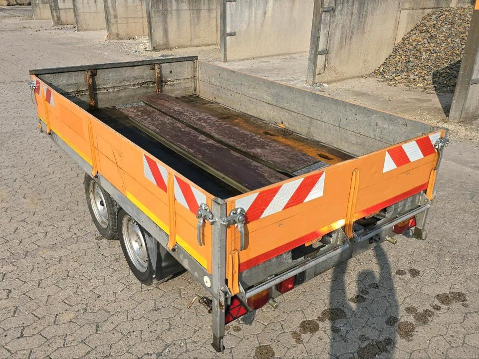 Mersch Hochlader Tieflader mit Auffahrrampen Anhänger PKW Tandemanhänger Wechselzugöse Höhenverstellbare Zugdeichsel - Reboque plataforma/ Caixa aberta: foto 5 Mersch Hochlader Tieflader mit Auffahrrampen Anhänger PKW Tandemanhänger Wechselzugöse Höhenverstellbare Zugdeichsel - Reboque plataforma/ Caixa aberta: foto 5