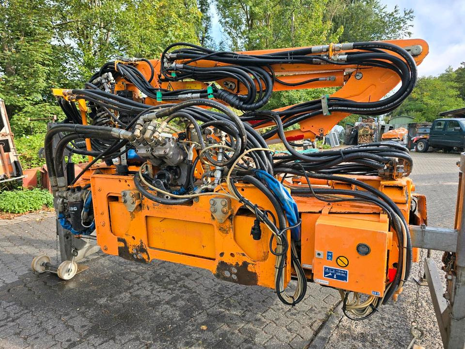 Mulag MFK 600 Mähausleger mit Randstreifenmäher MRF 350 Böschungsmäher Böschungsmulcher Hangmäher MKM 700 FME 600 500 - Limpa bermas: foto 4 Mulag MFK 600 Mähausleger mit Randstreifenmäher MRF 350 Böschungsmäher Böschungsmulcher Hangmäher MKM 700 FME 600 500 - Limpa bermas: foto 4