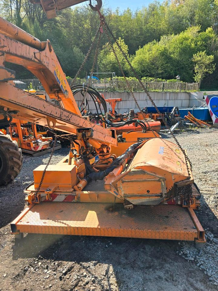 Mulag MHU 800 Mähausleger Böschungsmäher Böschungsmulcher für Unimog 405 U 300 400 500 318 423 427 430 527 535 530 Mercedes-Benz - Limpa bermas: foto 5 Mulag MHU 800 Mähausleger Böschungsmäher Böschungsmulcher für Unimog 405 U 300 400 500 318 423 427 430 527 535 530 Mercedes-Benz - Limpa bermas: foto 5