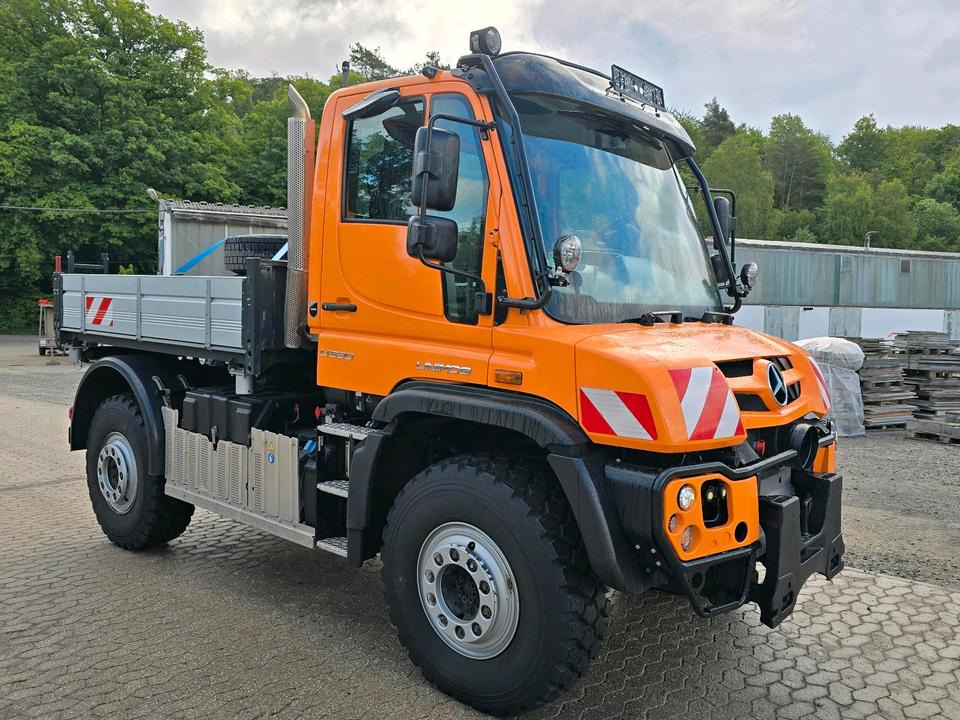 Neuwertiger Unimog U530 7800km EAS Easy-Drive Mercedes-Benz U 530 UGN UGE 405 527 535 435 430 Kipper - Veículo limpa-neves: foto 2 Neuwertiger Unimog U530 7800km EAS Easy-Drive Mercedes-Benz U 530 UGN UGE 405 527 535 435 430 Kipper - Veículo limpa-neves: foto 2
